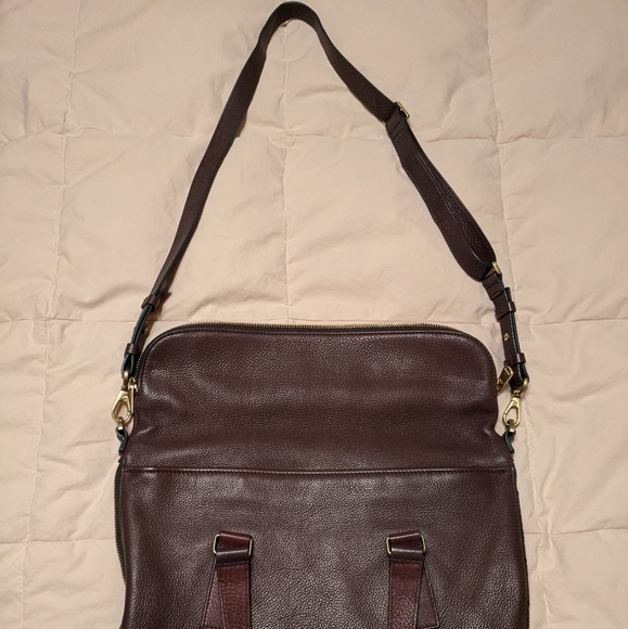 Burgundy Leather Fossil Bag - Picture 8 of 8
